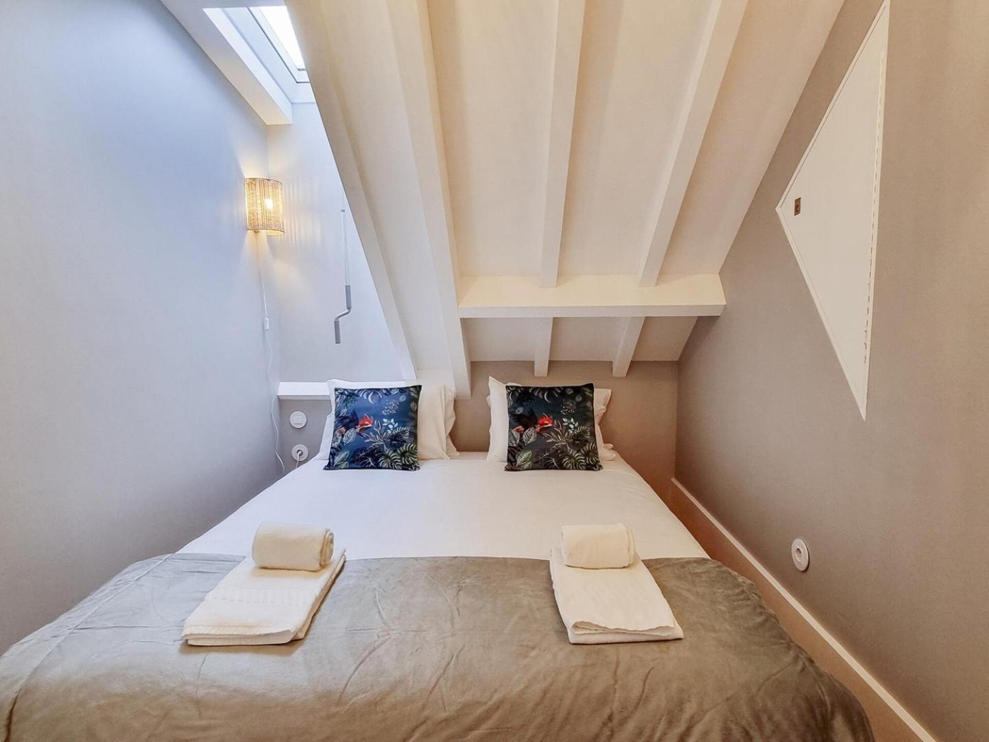 Charming Loft With Mezzanine In The City Center OOporto Exteriör bild
